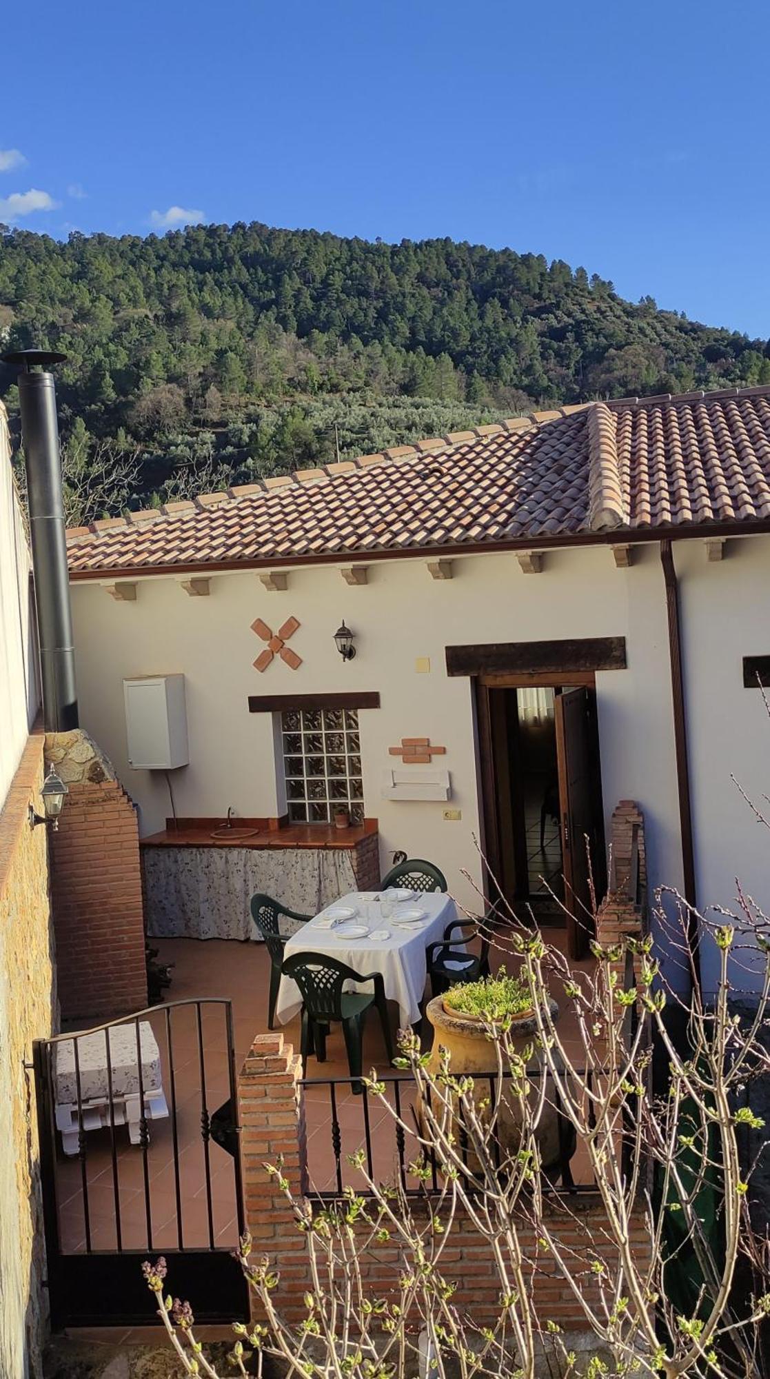Casa Rural Las Nogueras Caserio Arroyofrio Exterior photo